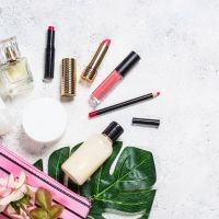 Organizzazione e Stile con Trousse Makeup su Magmaprofumi: Tieni Ordine nel Tuo Makeup con Eleganza