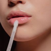 Iridescent Radiance with Lip Gloss on Magmaprofumi: Luminous Lips for Unique Splendor